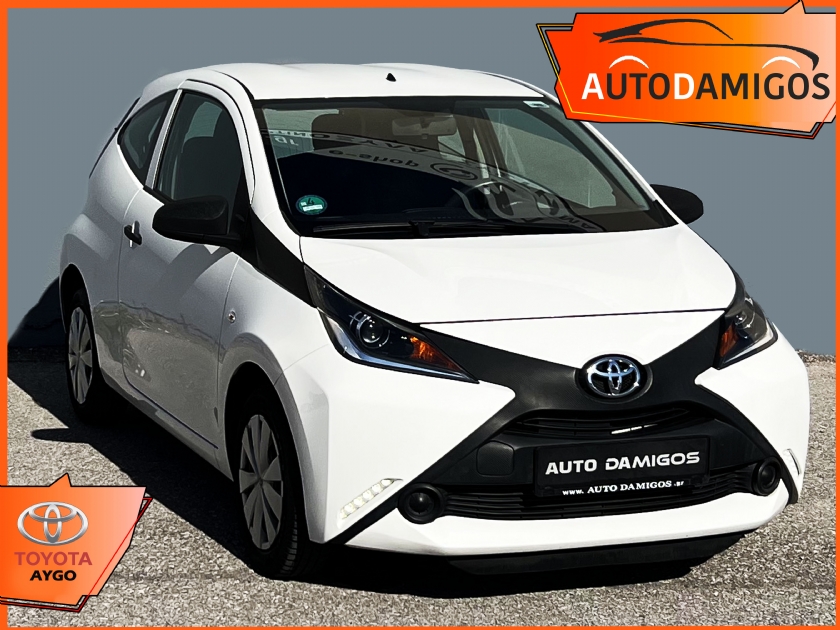 autodamigos-toyota-aygo-x-play-big-1